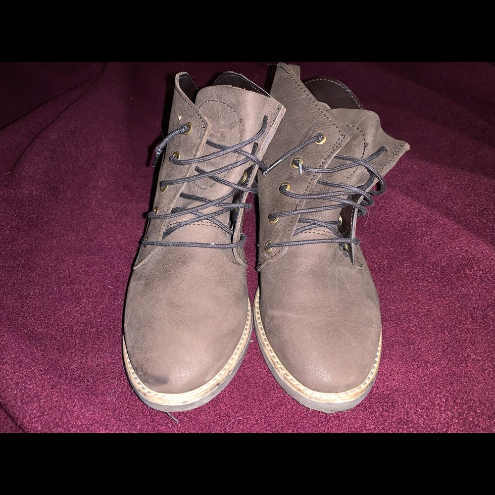 Women’s Leather Boots
